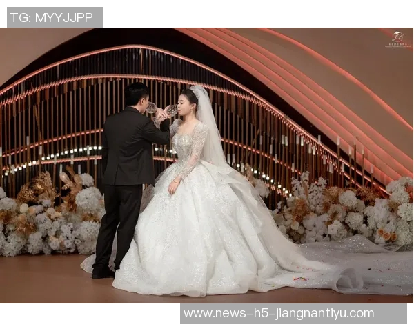 郎才女貌情深似海段刘愚妻子分享甜蜜合照庆祝六周年纪念日